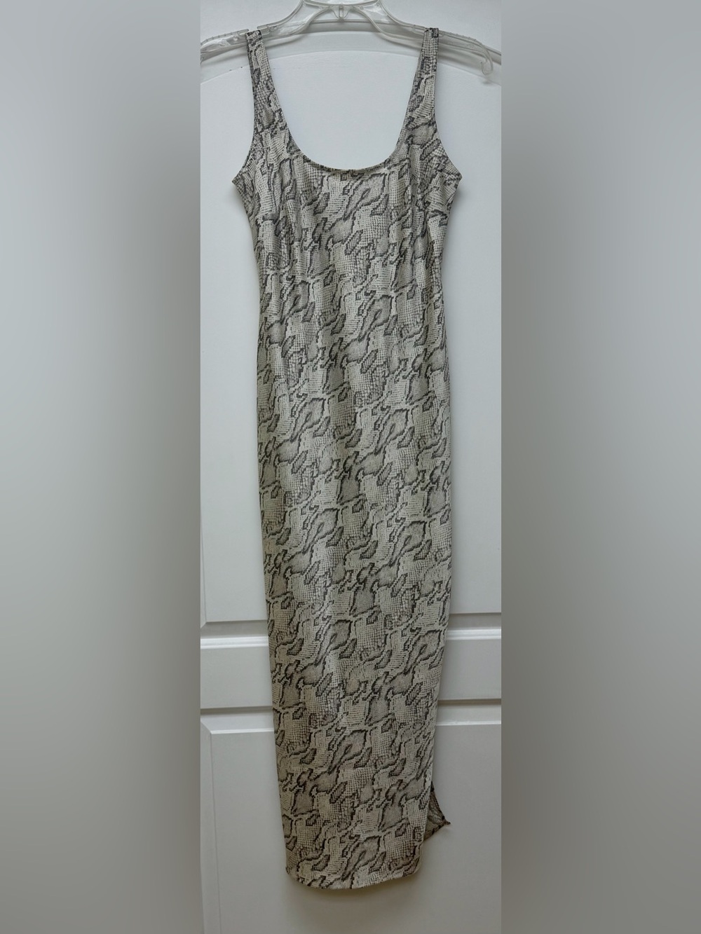 205: a new day Snake-Print Maxi Skirt in Beige and Black - Small